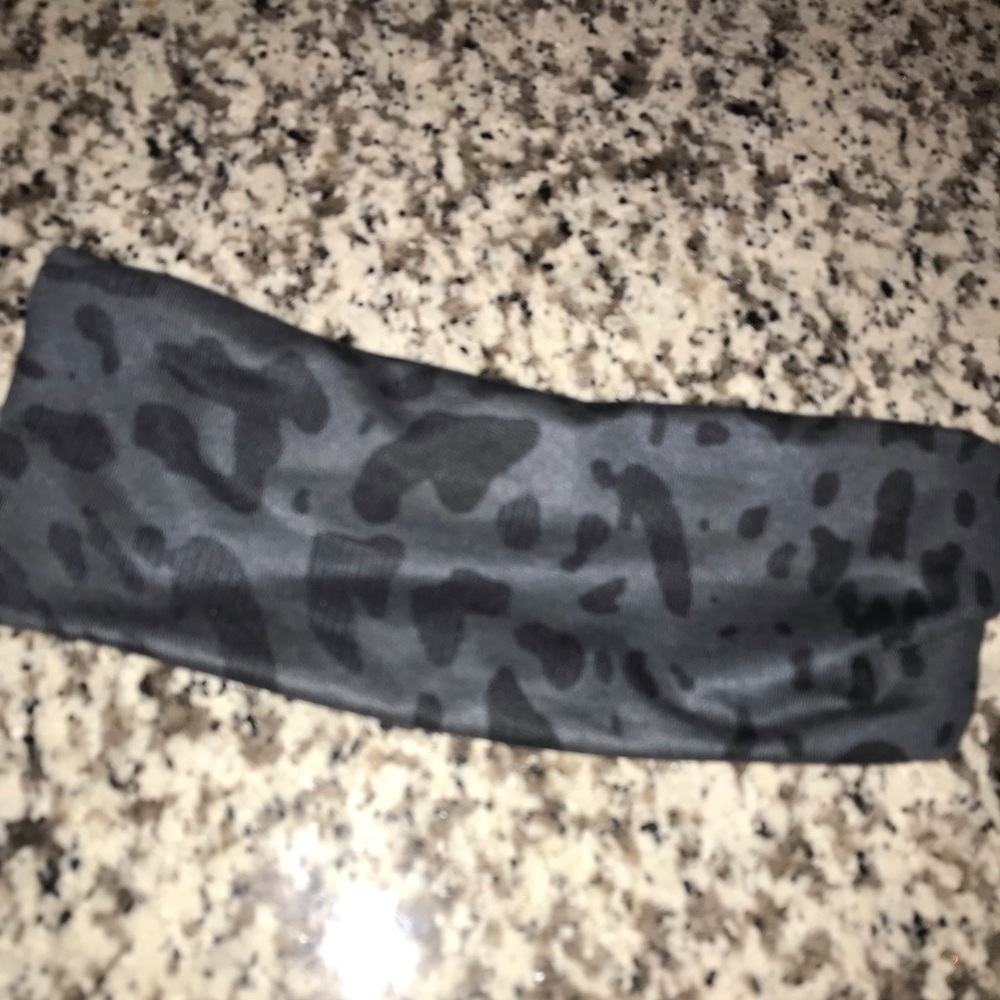 LULULEMON cheetah headband